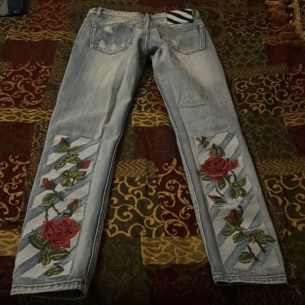 offwhite - Picture 2 of 3